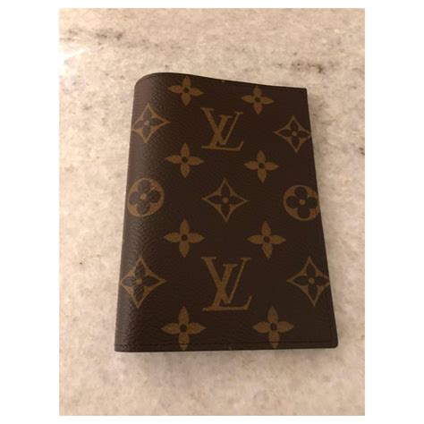 passeport louis vuitton